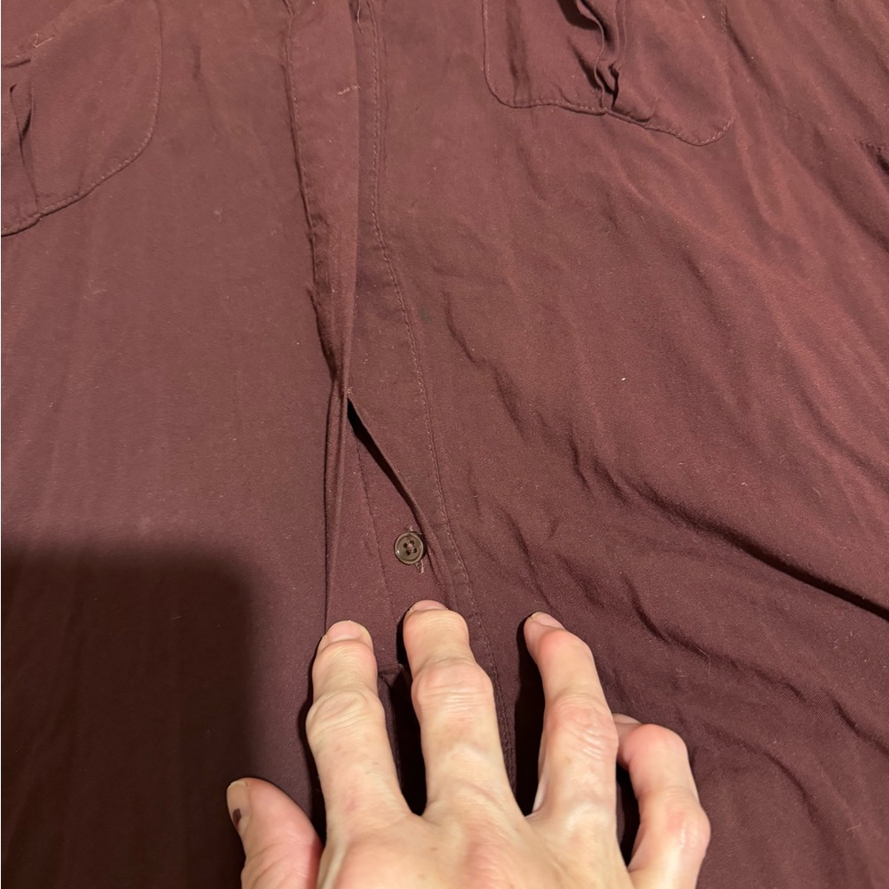 Button down hi-lo blouse - Picture 4 of 6